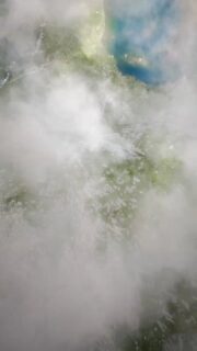 The tree was close 👀
#drones #cinematic #fpv #mountains